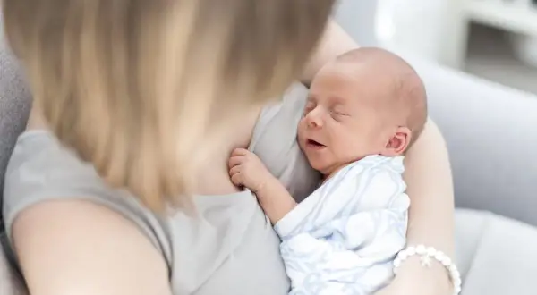 Odstawienie od piersi bez łez: Dlaczego smarowanie to zły pomysł?