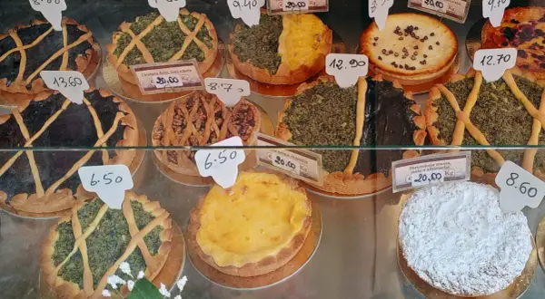 Gdzie zjeść w Lukce? Odkryj najlepsze restauracje i smaki Toskanii