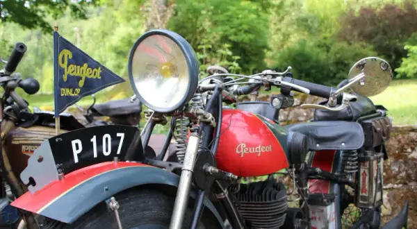Rejestracja starego motoroweru bez dokumentów? Tylko jako zabytek!