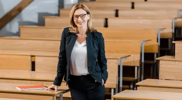 Profesor Oświaty: Twój krok po kroku do elitarnego tytułu
