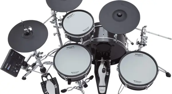 Elektroniczny zestaw perkusyjny Roland V-Drums, gotowy do akcji. Idealny dla każdego, kto chce poczuć się jak dj drum.