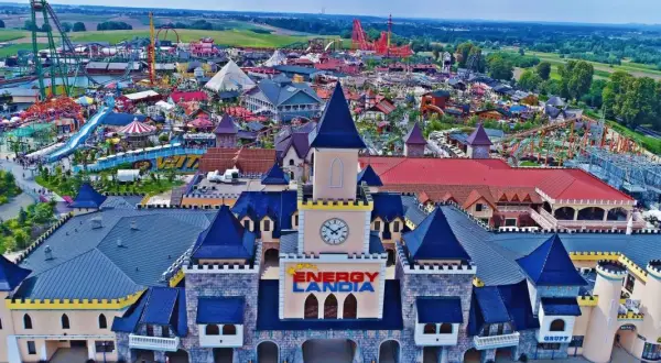 Ile kosztuje nocleg w Energylandii? Ceny, które mogą Cię zaskoczyć