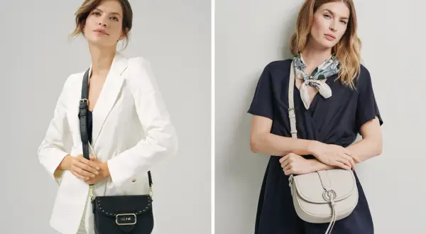 Dwie kobiety prezentują torebki crossbody: czarną z ćwiekami i beżową z ozdobnym kółkiem. Idealne na co dzień.