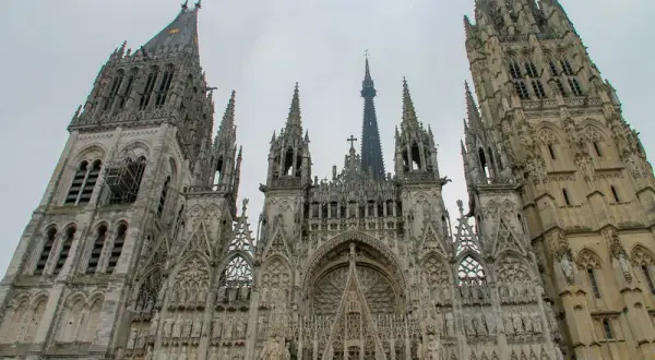 Najlepsze atrakcje w Rouen, które musisz zobaczyć podczas wizyty