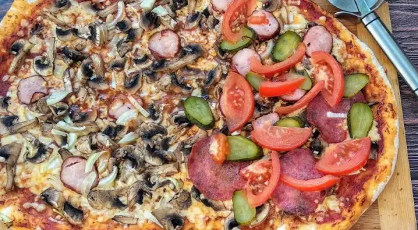 Perfekcyjna pizza jak z pizzerii w domu? To prostsze niż myślisz!