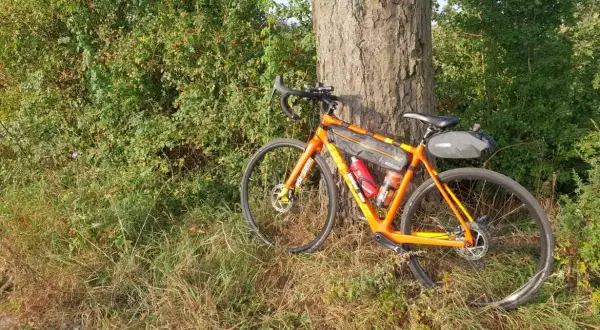 Ile czasu zajmuje przejechanie 10 km na rowerze? Sprawdź różnice!