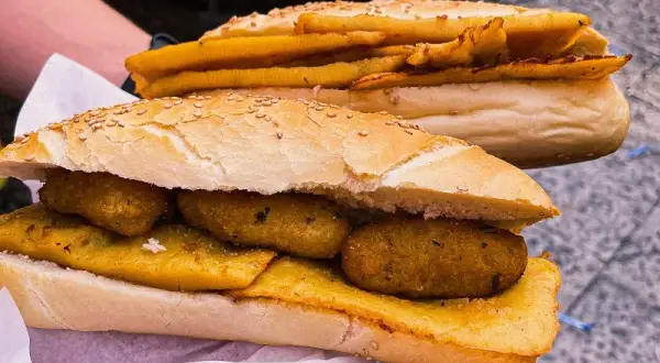 Gdzie zjeść w Katanii? Odkryj najlepsze sycylijskie smaki