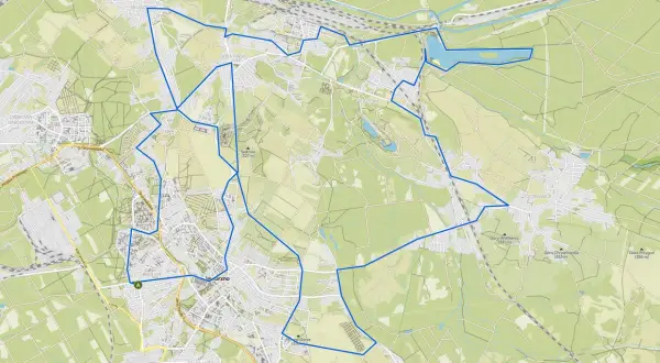 Mapa z zaznaczonymi ścieżkami rowerowymi Jaworzno. Trasa okrąża miasto, prowadząc przez tereny zielone i osiedla.