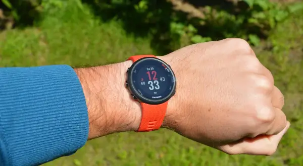 Garmin Forerunner 45 recenzja: czy to najlepszy wybór dla biegaczy?