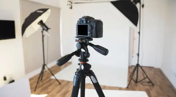 Ile kosztuje profesjonalny aparat fotograficzny? Odkryj ceny i opcje