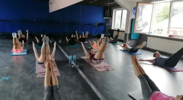 Gdzie trenować crossfit w Łodzi? Sprawdź najlepsze kluby i oferty