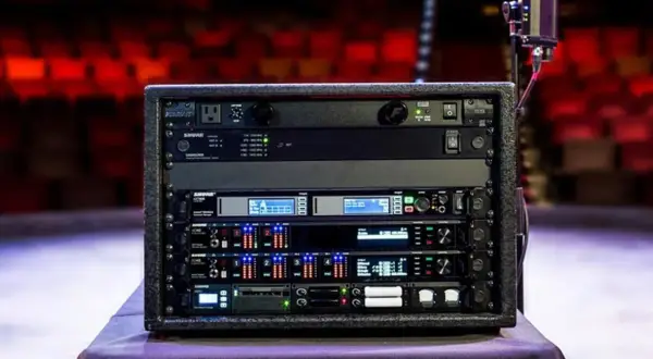 Ambitna elektronika: Twój przewodnik po świecie złożonych dźwięków