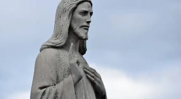 Kto jest patronem artystów i dlaczego warto go poznać? Historia i znaczenie