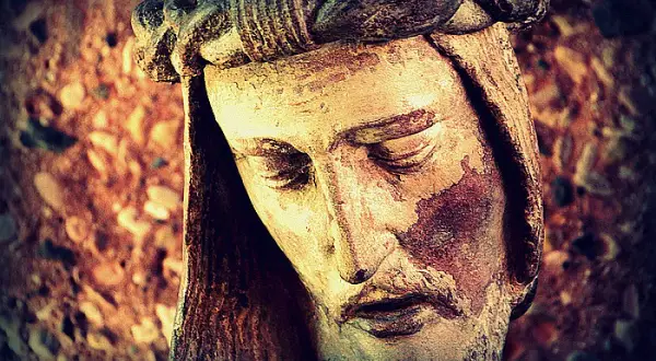 Czy subliminale to grzech? Etyka i moralność w różnych religiach