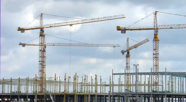 Ile muszą odstać fundamenty, aby uniknąć problemów z budową?