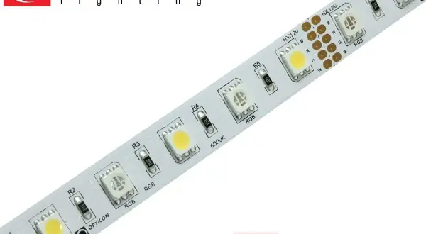 Taśma LED z diodami 5050 RGB i białymi, z oznaczeniami Opticon.