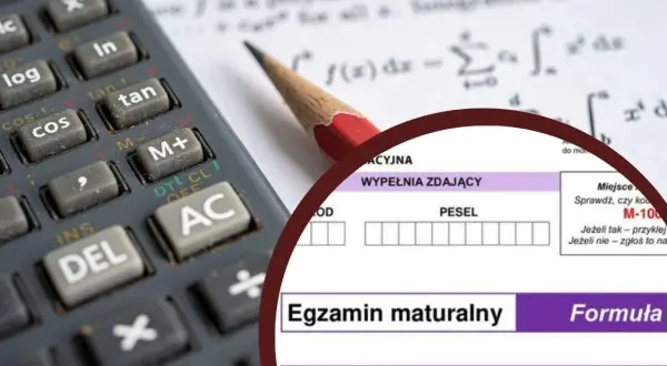 Kalkulator, ołówek i fragment arkusza egzaminu maturalnego z matematyki.