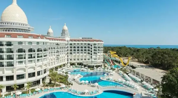 Jaki hotel w Turcji? Idealny wybór dla rodzin, par i luksusu