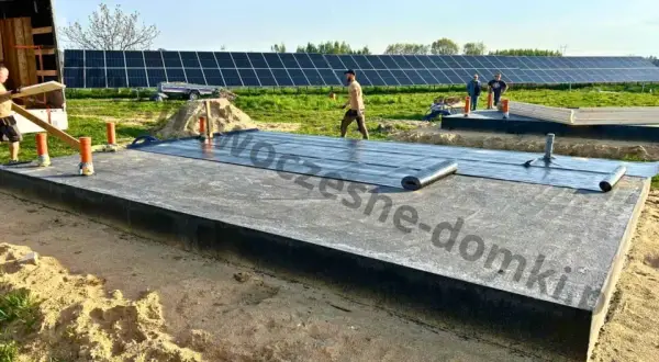 Jaki fundament pod dom 35m2? Płyta, ławy, bloczki wybierz mądrze!