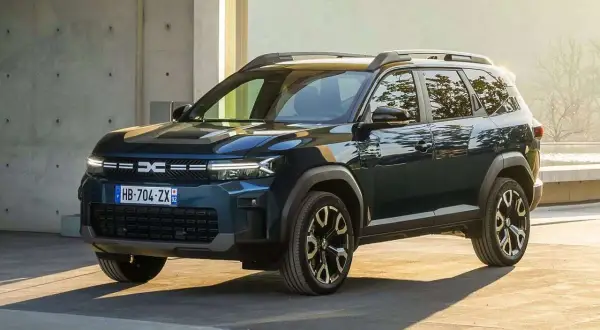 Dacia Bigster, un SUV spazioso e robusto, pronto per ogni avventura. Scopri le sue motorizzazioni efficienti e versatili.