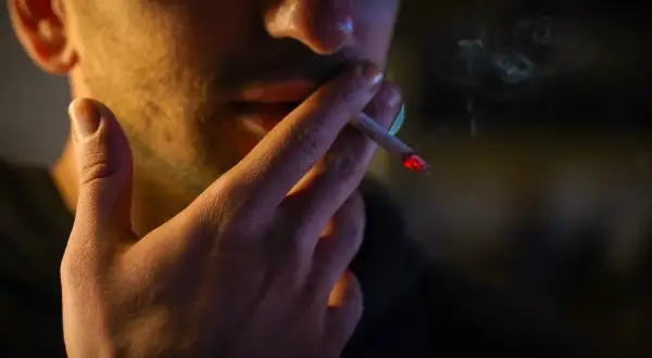 Czy palenie zerówek to grzech? Zaskakujące odpowiedzi na Twoje wątpliwości