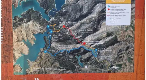 Mapa szlaku Caminito del Rey, pokazujący trasę, parkingi, wejścia i wyjścia. Ścieżka króla Malaga w malowniczej okolicy.