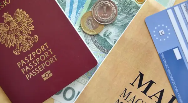 Paszport, pieniądze i karta EKUZ. Czy do Holandii potrzebny jest paszport? Tak, jeśli nie jesteś obywatelem UE.