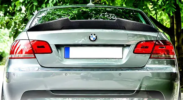 Spoiler do BMW E92: Jaki wybrać? Karbon czy ABS? Poradnik!