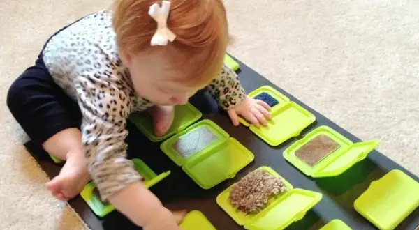 Zabawki sensoryczne DIY: Rozwijaj dziecko tanio i bezpiecznie!