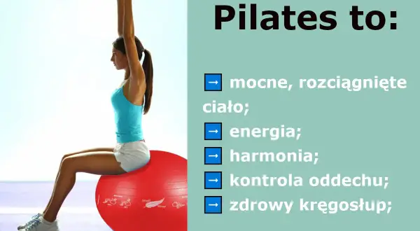 Kobieta ćwiczy pilates na czerwonej piłce. Pilates co daje: mocne ciało, energię, harmonię, kontrolę oddechu i zdrowy kręgosłup.