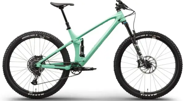 Czym jest rower enduro? Przewodnik dla szukających górskich wrażeń