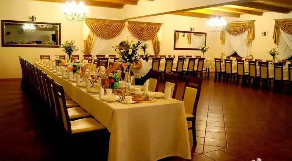 Sala Biesiadna Jeziora Wielkie: Jak zorganizować idealne przyjęcie?