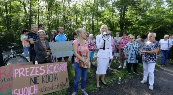 Kto kontroluje radę nadzorczą spółdzielni mieszkaniowej i jak to działa?