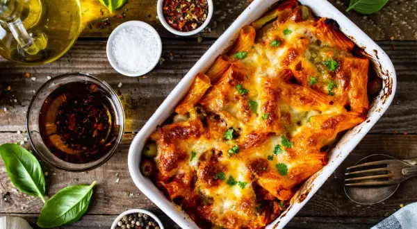 Jak podgrzać zapiekankę w piekarniku, aby nie wyschła i była pyszna