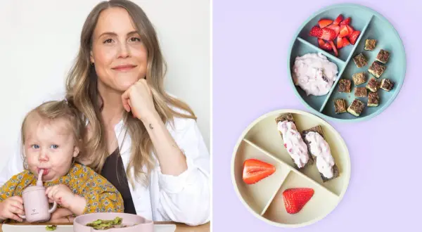 Mamma och barn njuter av en måltid med baby led weaning. Tallrikar med frukt, yoghurt och små bitar av mat.