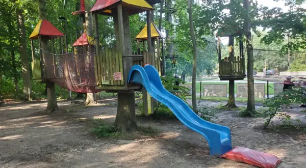 Park Linowy Rewal: Trasy, Cennik, Bezpieczeństwo. Czy warto?