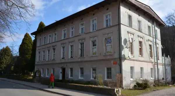 Dąbrówka Długopole-Zdrój: Sanatorium idealne dla seniora? Pełny opis