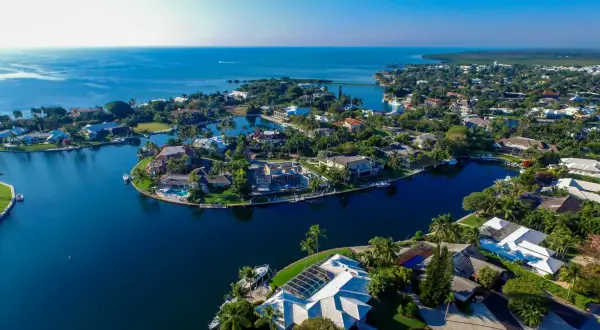 Miami czy jest bezpiecznie? Odkryj niebezpieczne dzielnice i porady