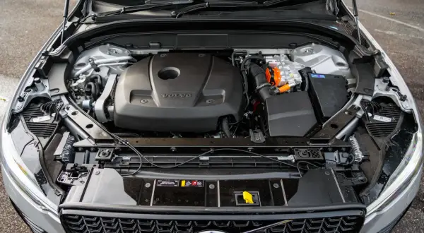 Volvo XC60 jaki silnik? Poznaj mocne i słabe strony jednostek napędowych