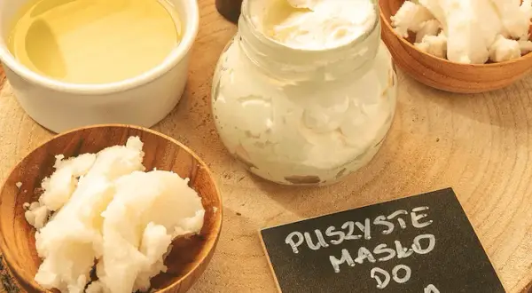 Jak zrobić balsam z masła shea - prosty przepis na naturalną pielęgnację