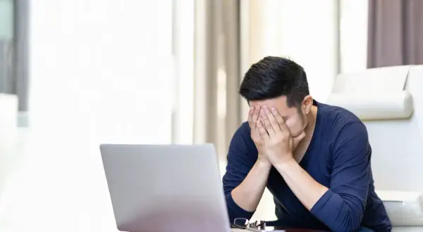 Co zrobić kiedy laptop nie chce się włączyć - skuteczne rozwiązania problemu