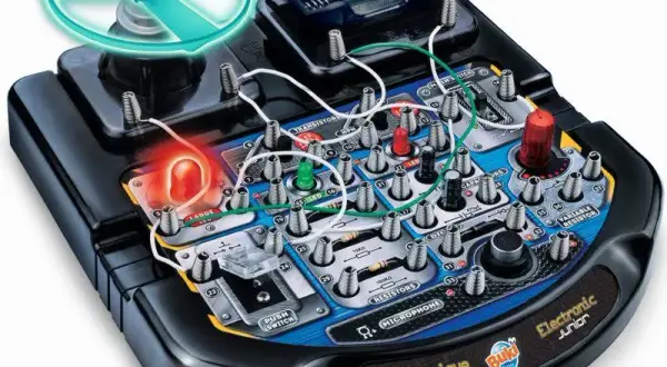 Najlepsze elektroniczne gadżety dla 10 latka: edukacja i zabawa