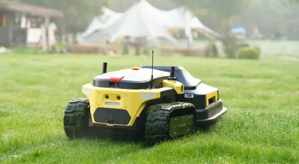 Robot koszący a krawężniki - o czym trzeba pamiętać?