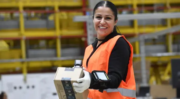 Ile można zarobić na Amazonie? Zaskakujące fakty o wynagrodzeniach