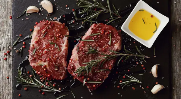 Jak przyrządzić dziczyznę, aby zachwycić smakiem i aromatem