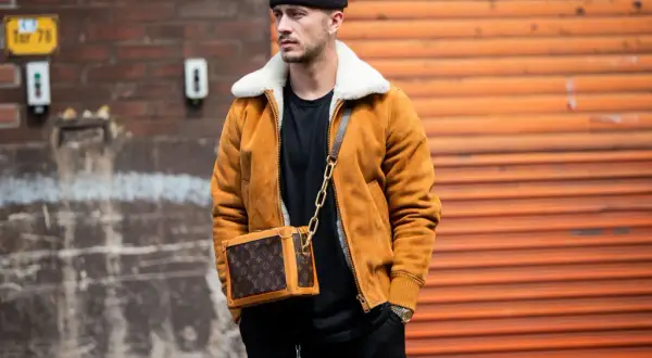 Jak nosić czapkę beanie? Niezawodne sposoby na modny wygląd tej zimy