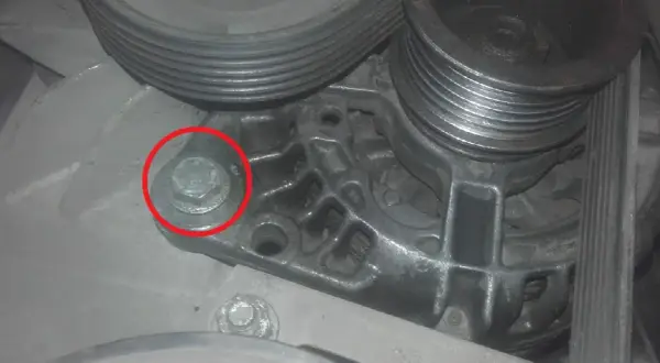 Jak łatwo i bezpiecznie wymontować alternator w Golfie 4 – krok po kroku
