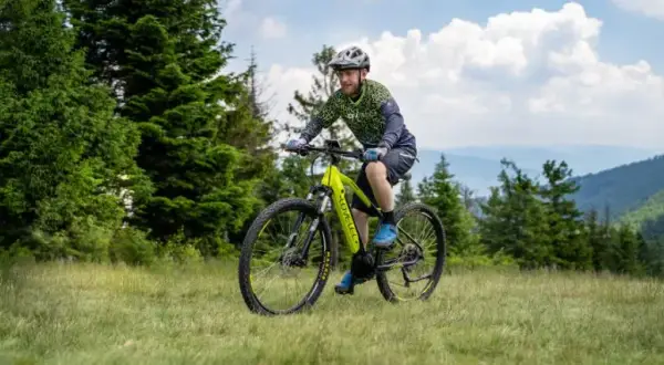 Rower enduro do czego służy: poznaj jego wszechstronność i zastosowanie