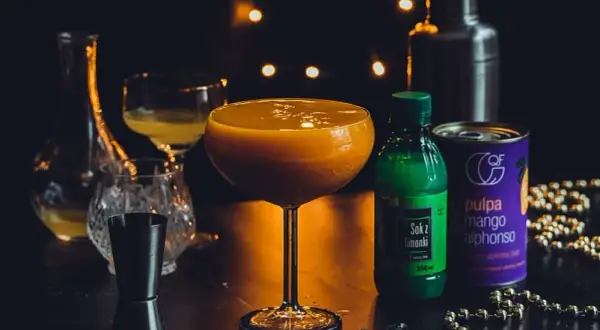 Pyszne drinki z pulpy mango, które zaskoczą Twoje podniebienie