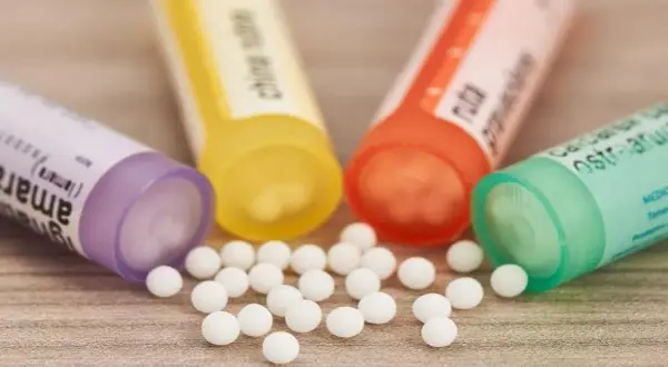 Skuteczne leki homeopatyczne na nerwicę – naturalne wsparcie w leczeniu